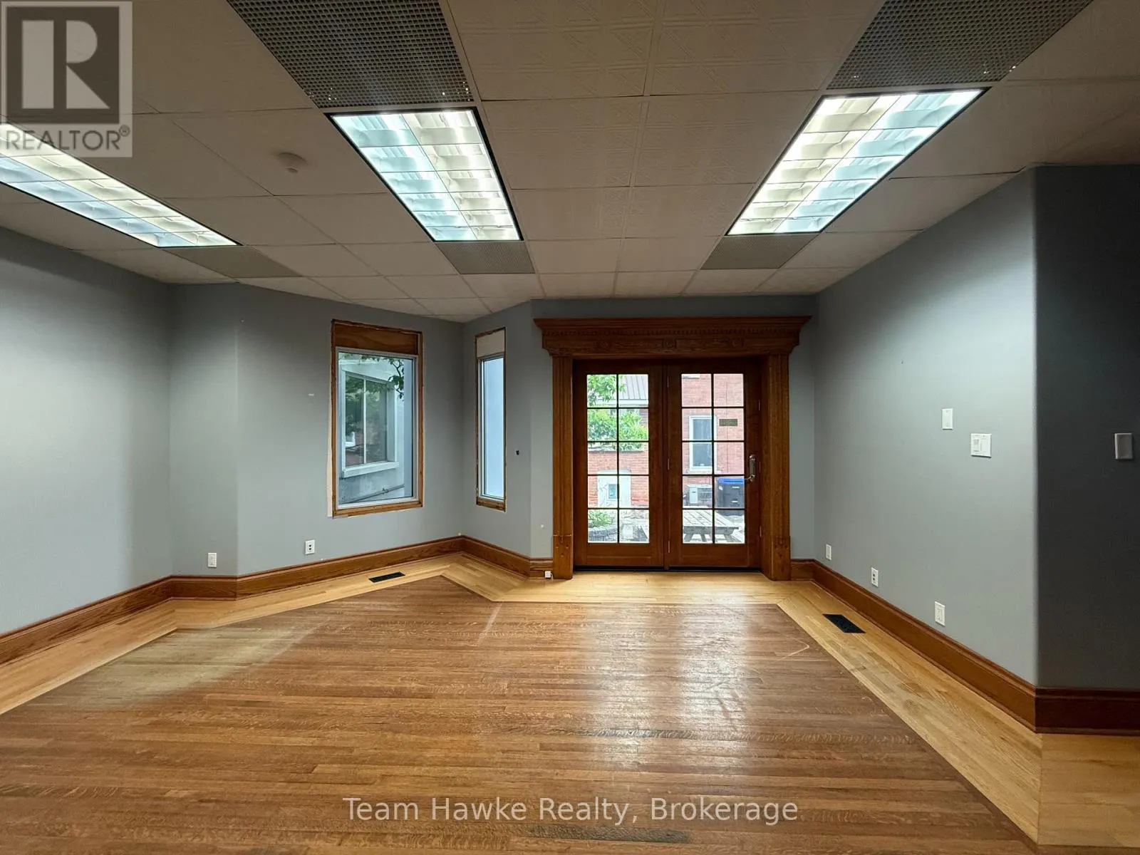 1E - 361 KING STREET, #1E