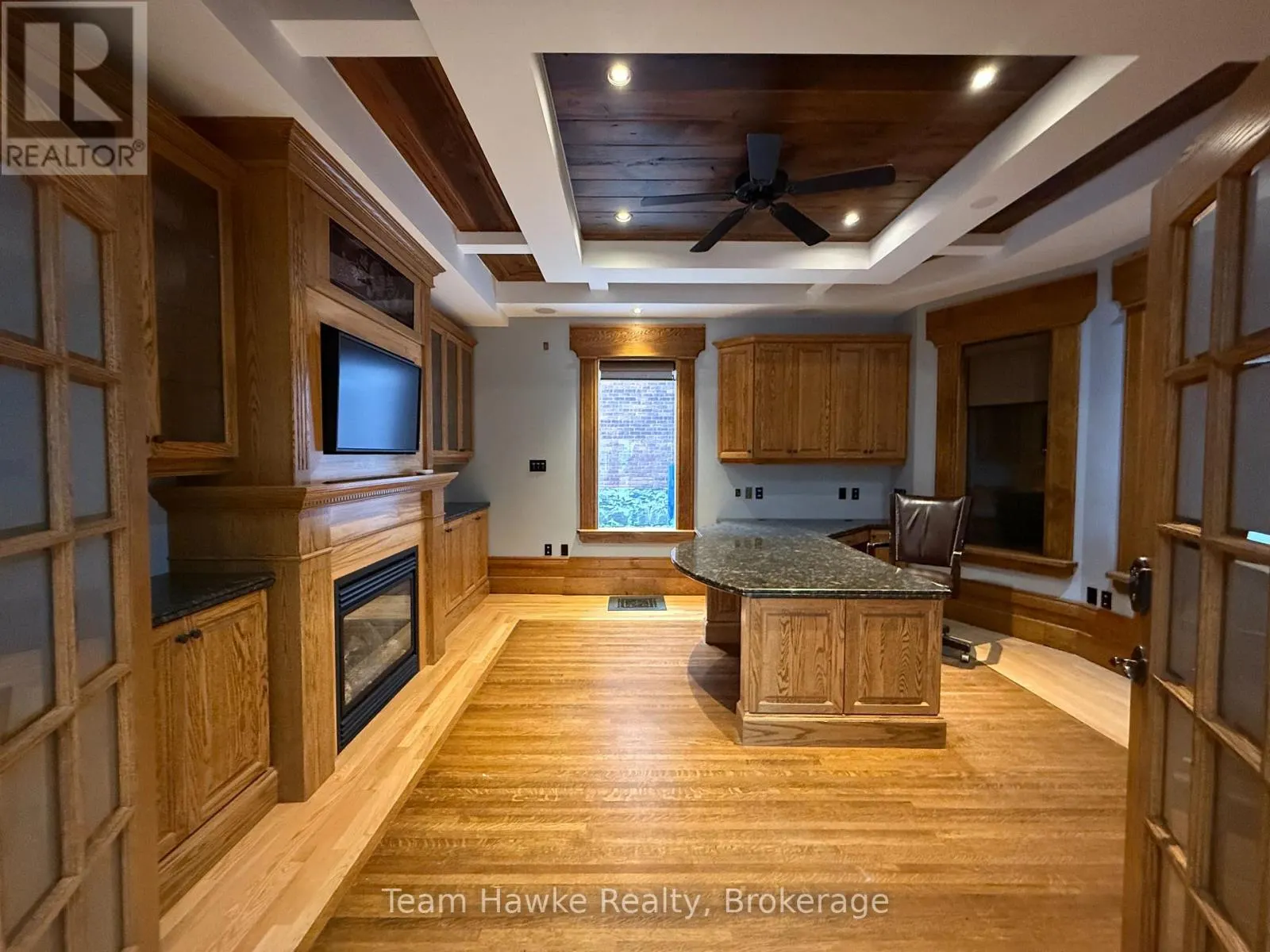 1E - 361 KING STREET, #1E