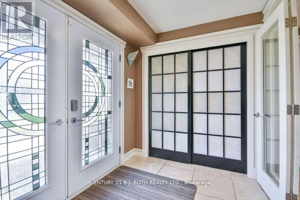 73 LAKESHORE ROAD W