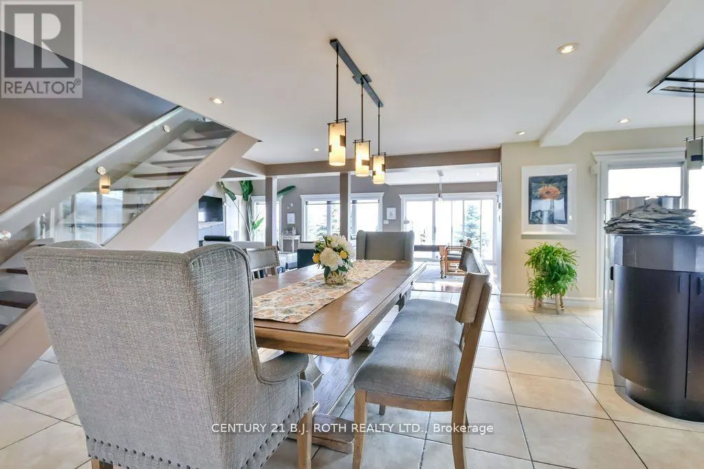 73 LAKESHORE ROAD W