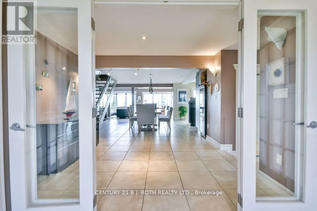 73 LAKESHORE ROAD W