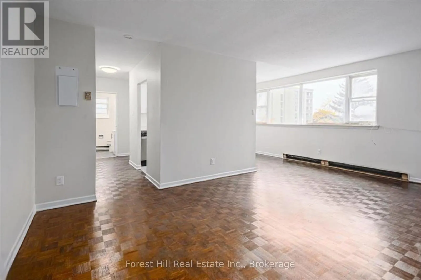 304 - 176 EIGHTH STREET, #304