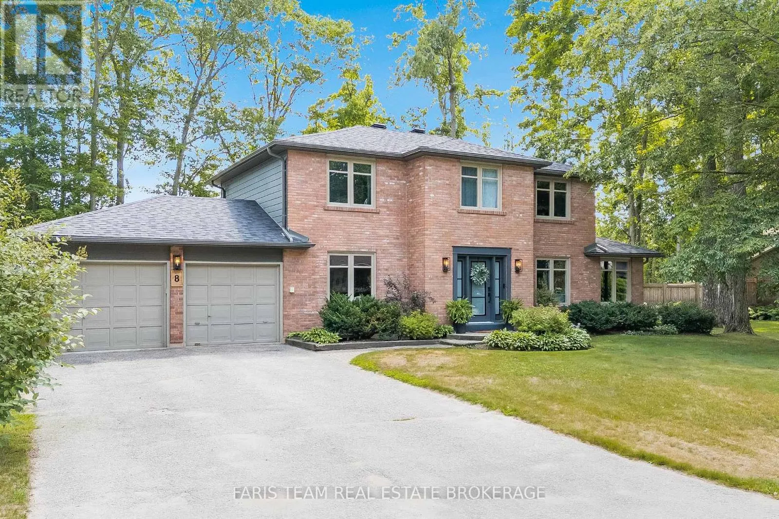 8 MALTA CRESCENT
