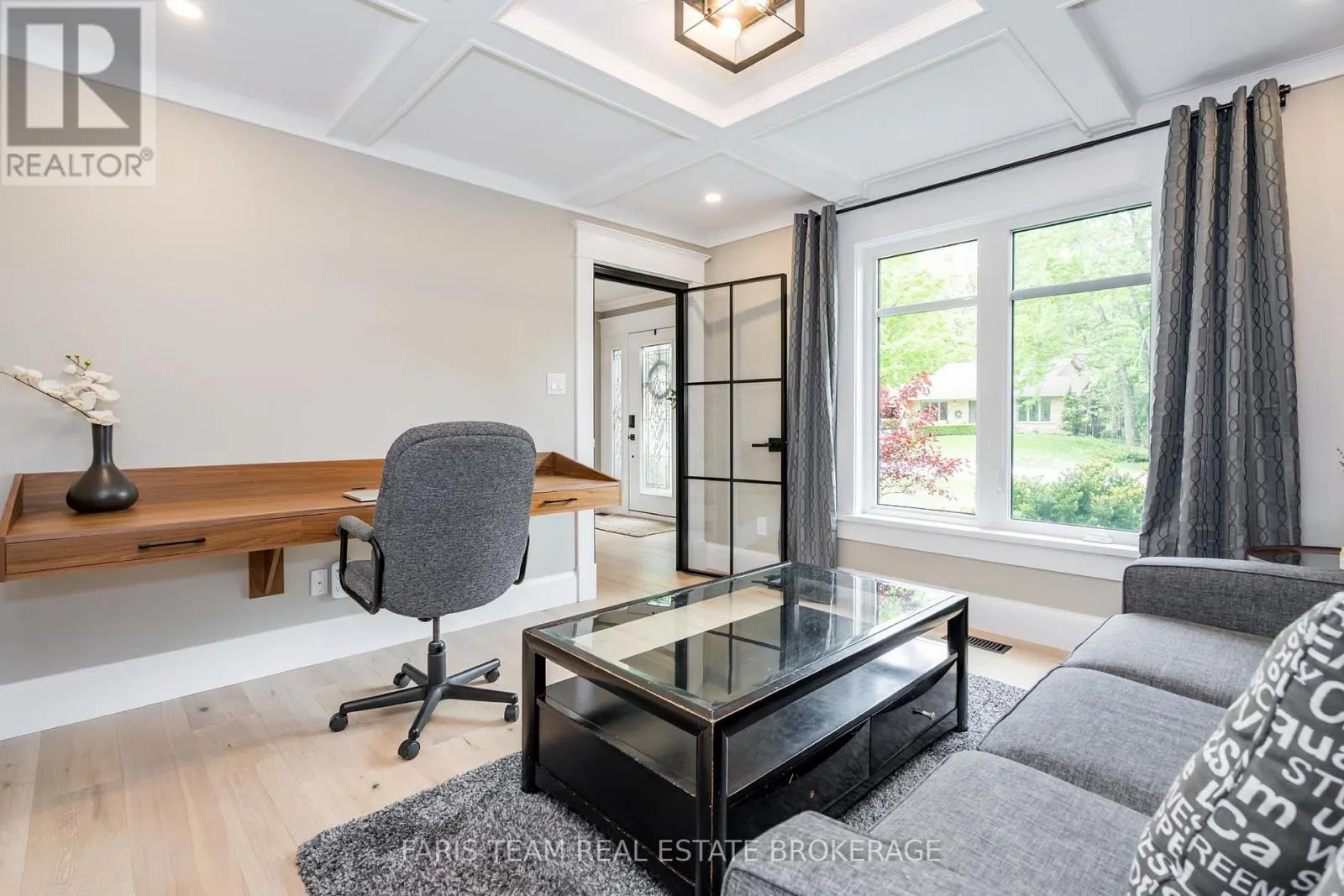 8 MALTA CRESCENT