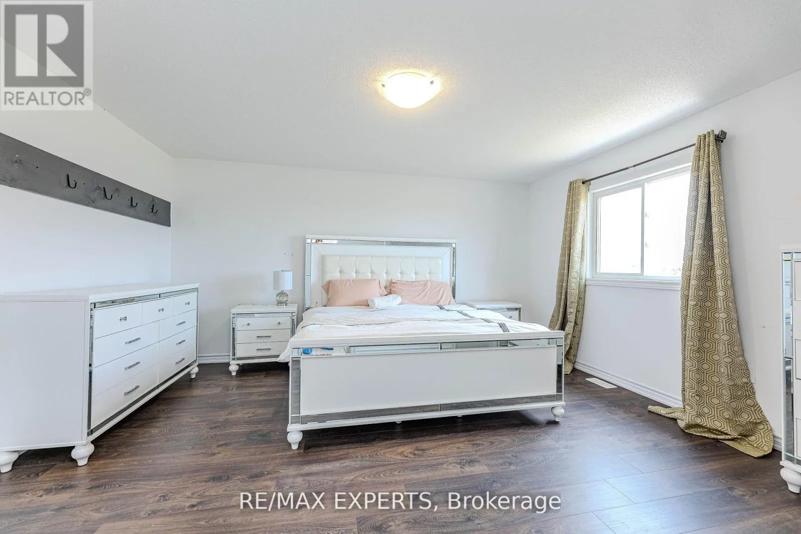 10 BROWN BEAR STREET