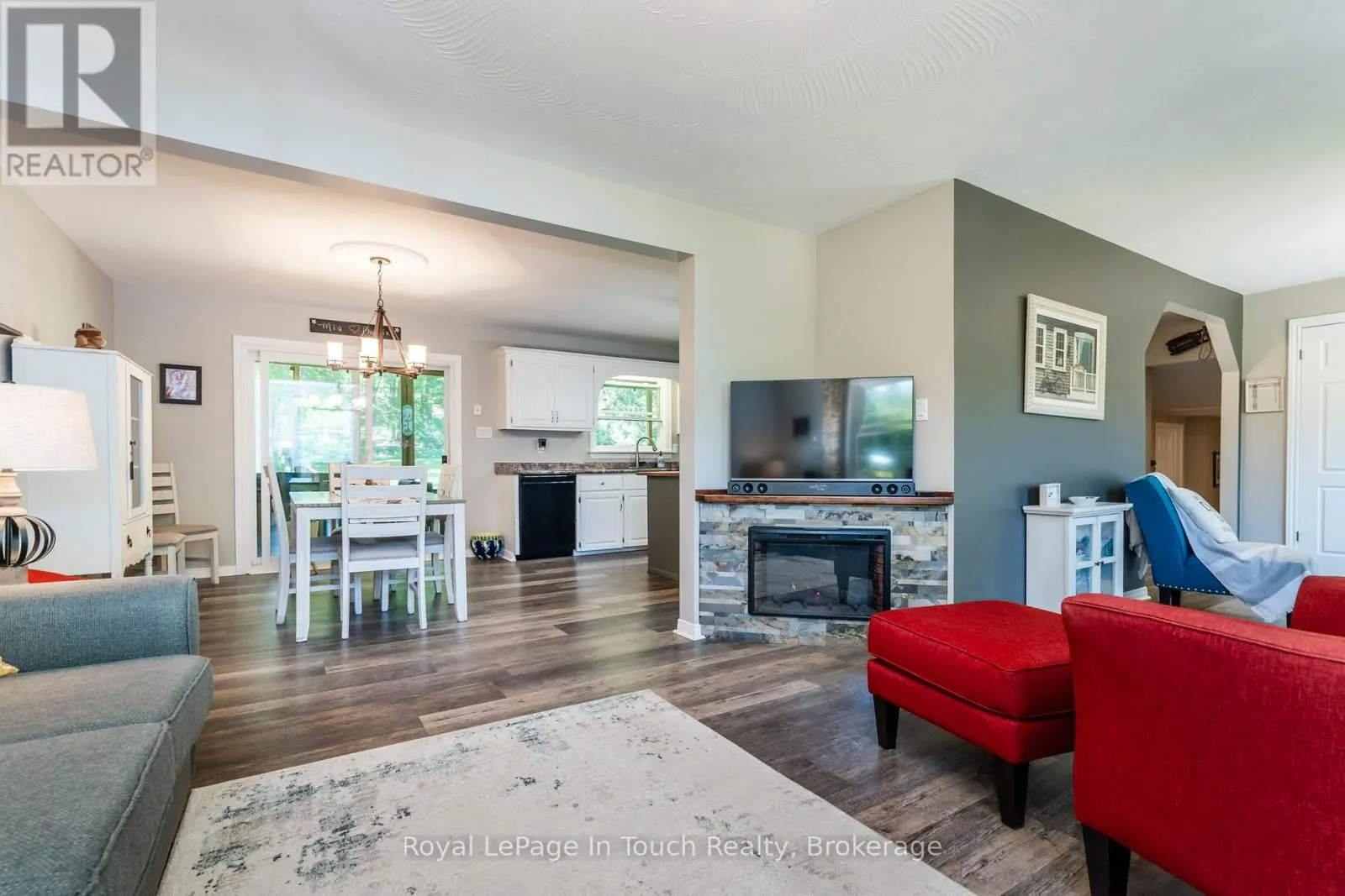 507 LAFONTAINE ROAD E