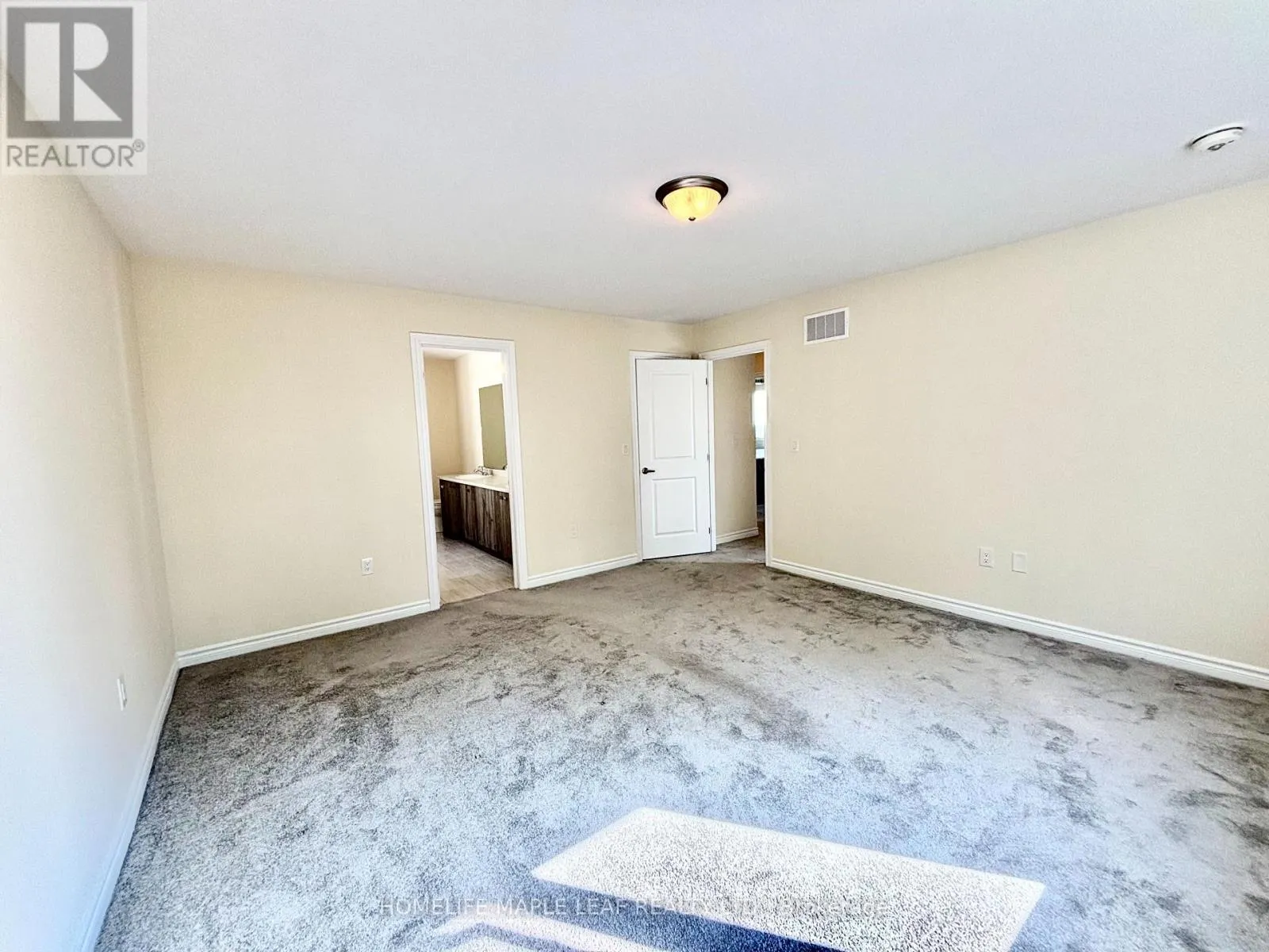 41 ATLANTIS DRIVE
