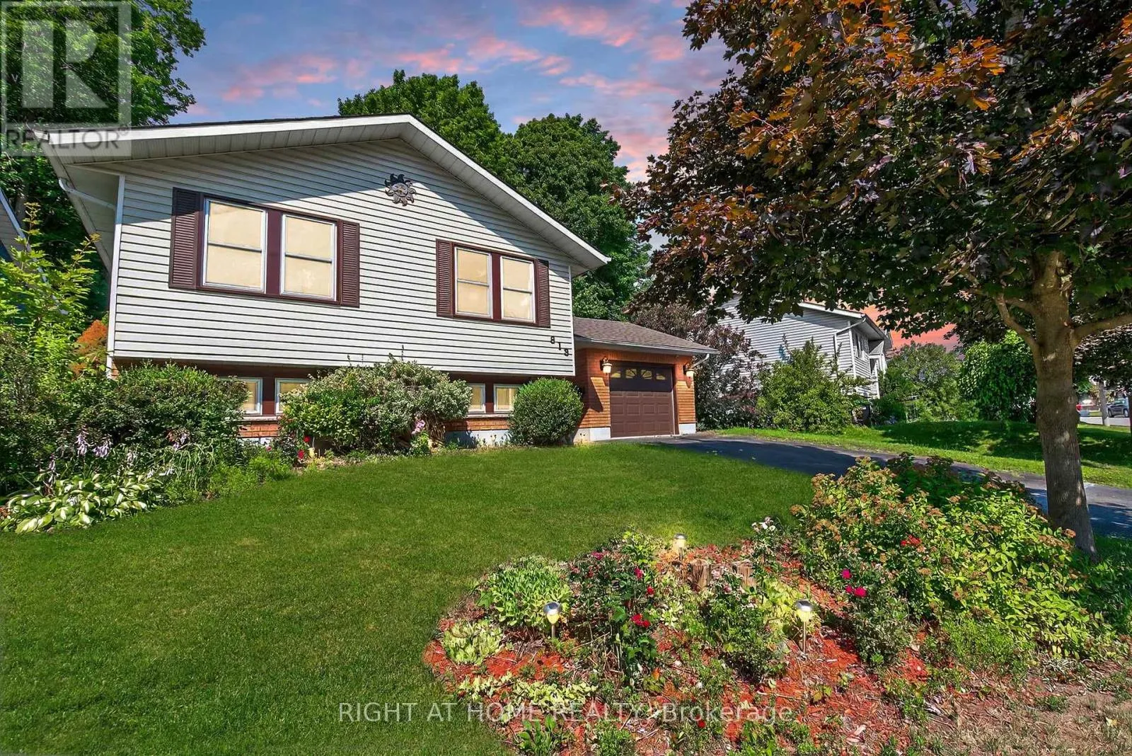 813 BIRCHWOOD DRIVE