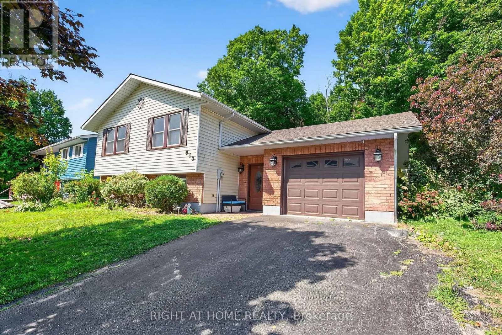 813 BIRCHWOOD DRIVE