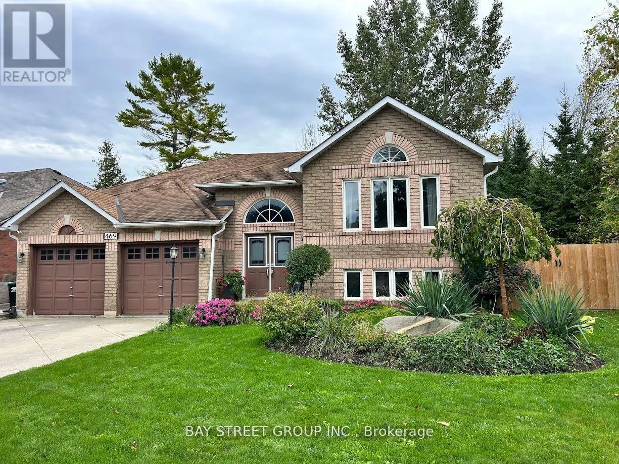 469 RAMBLEWOOD DRIVE