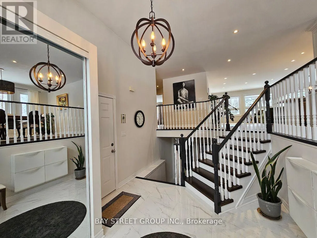 469 RAMBLEWOOD DRIVE