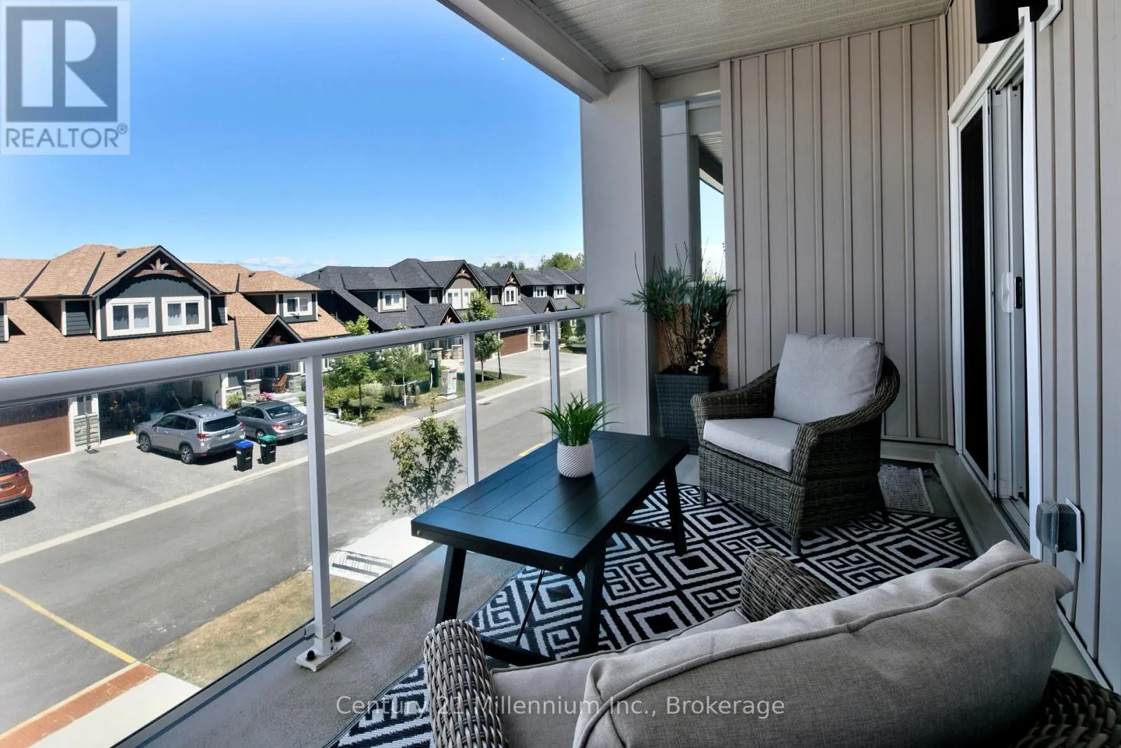 205 - 17 SPOONER CRESCENT, #205