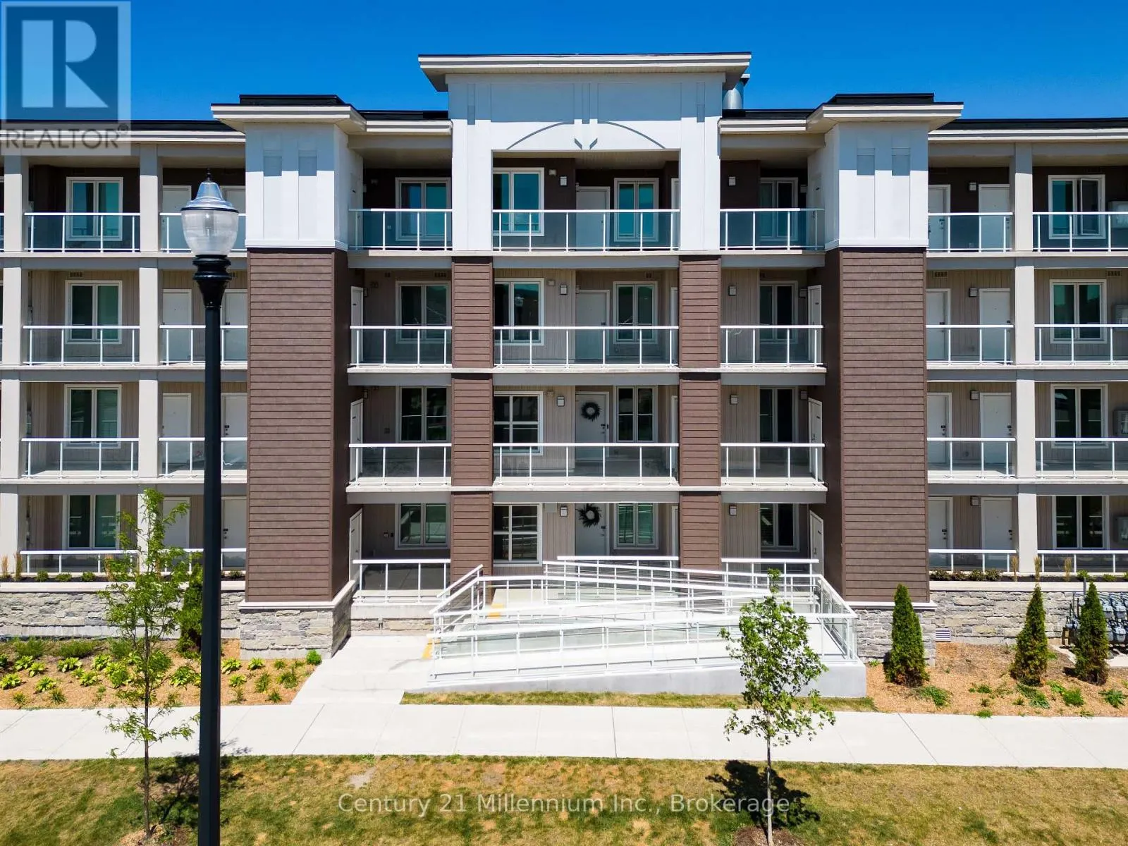 205 - 17 SPOONER CRESCENT, #205