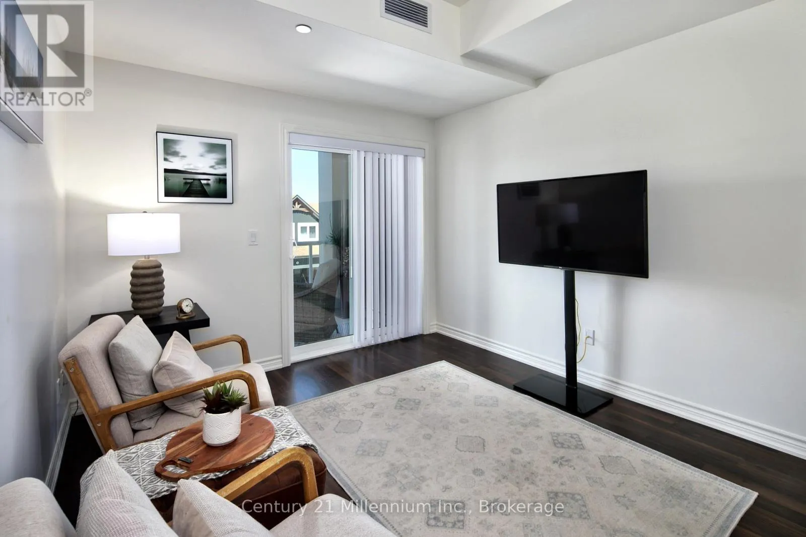 205 - 17 SPOONER CRESCENT, #205