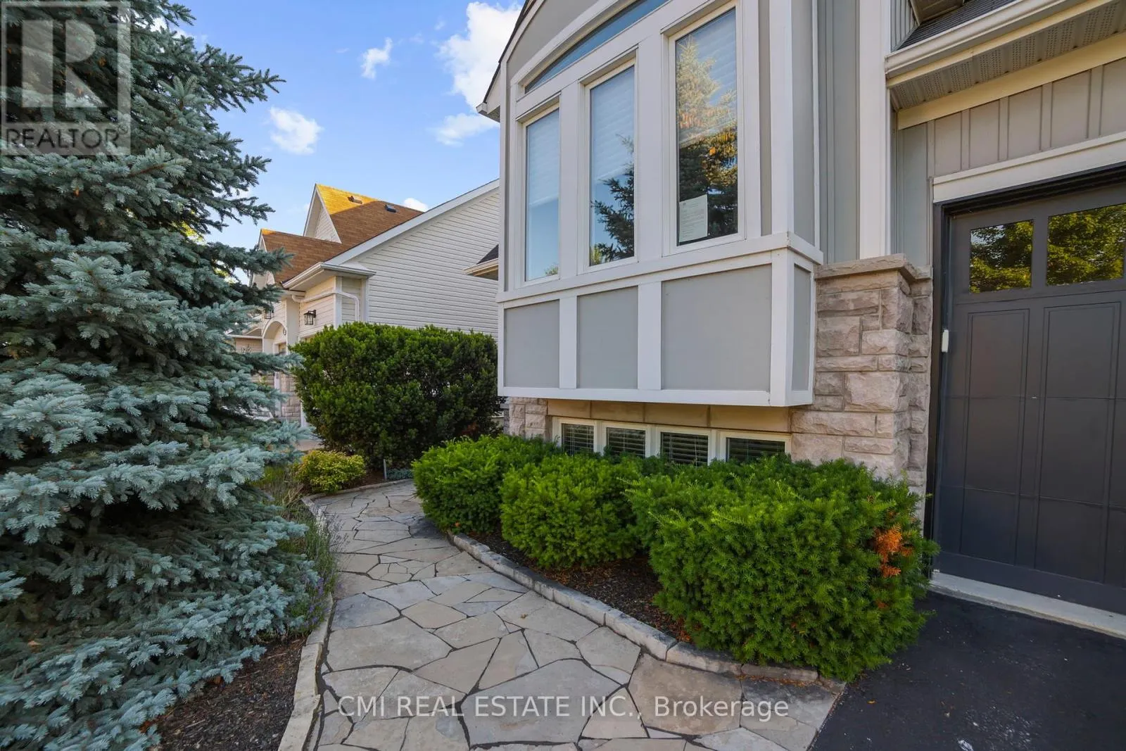 77 WATERVIEW ROAD
