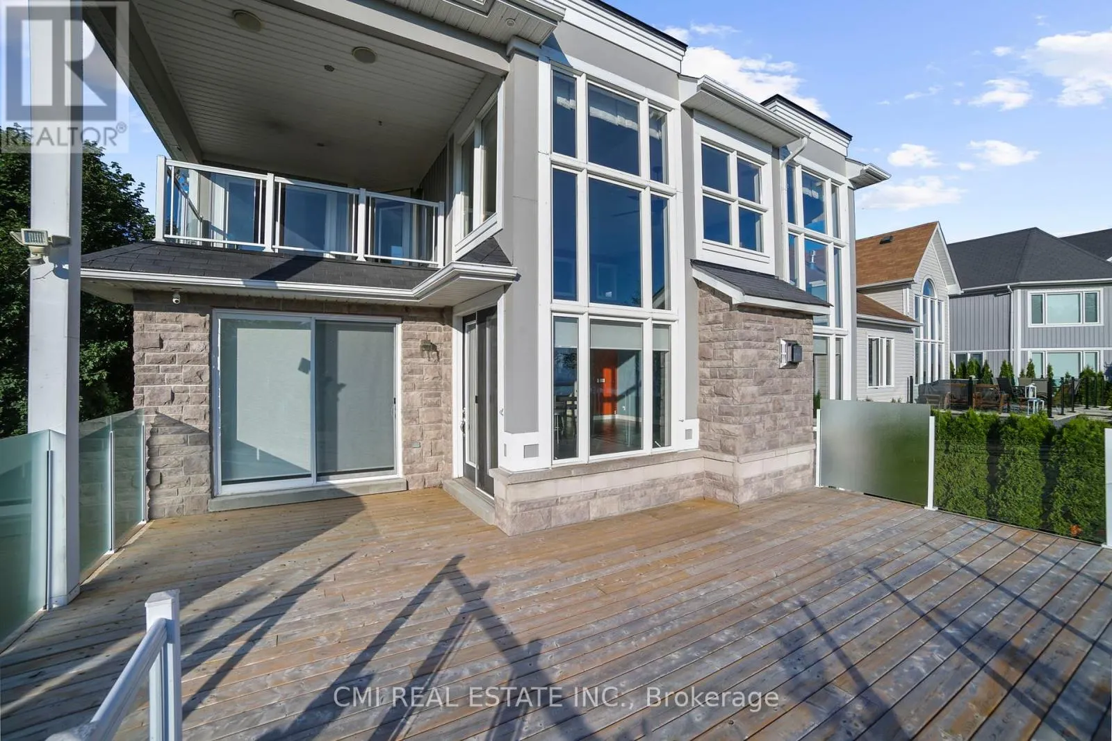 77 WATERVIEW ROAD