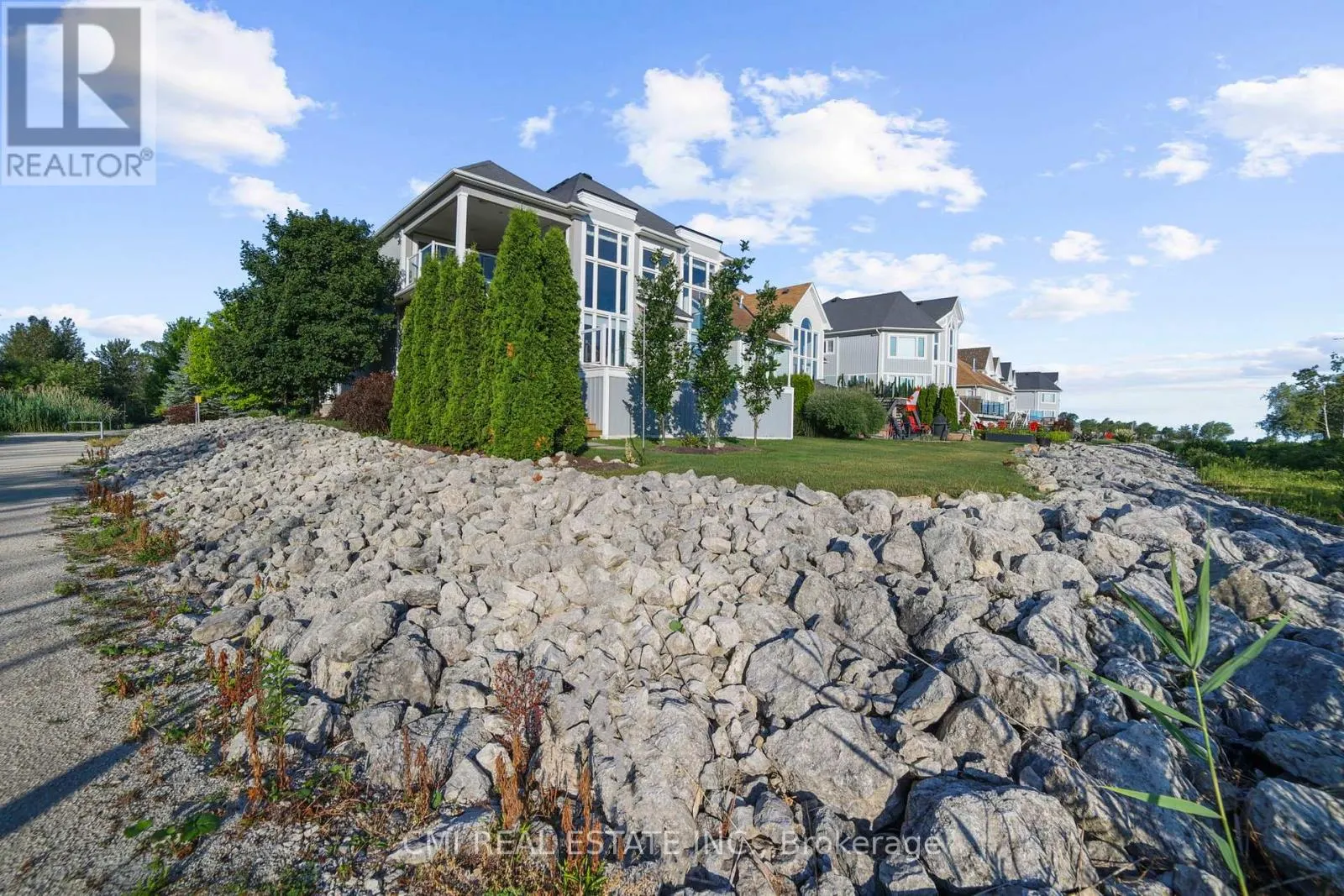 77 WATERVIEW ROAD