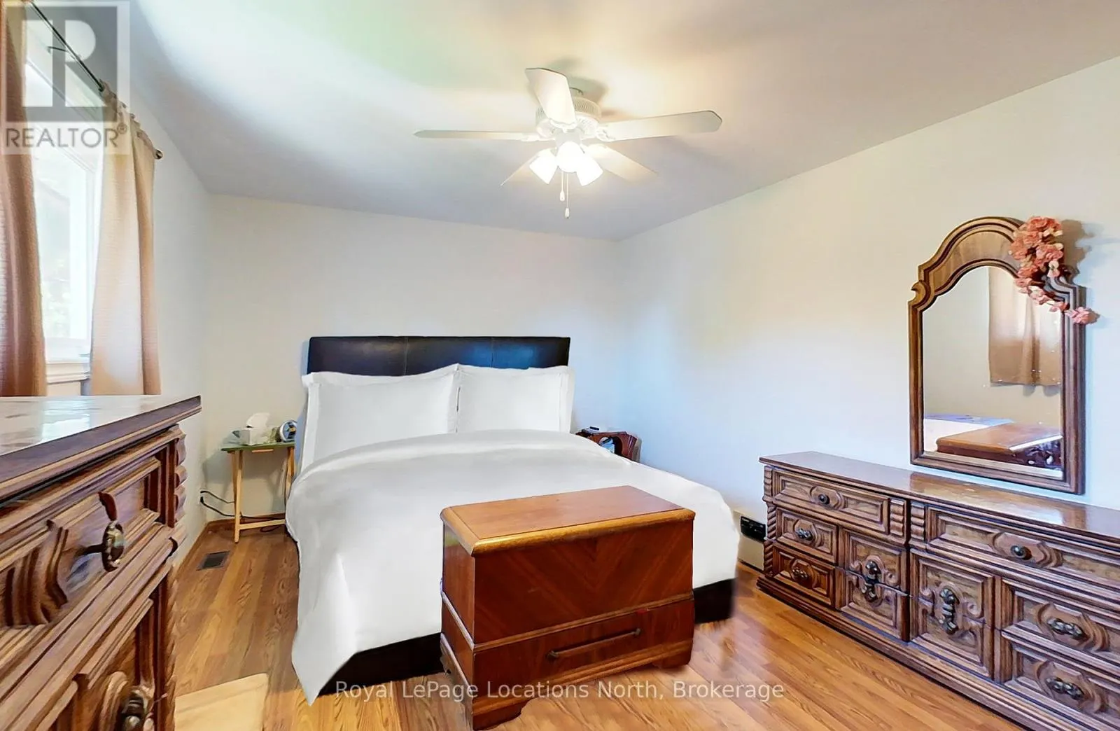 221 JOHN STREET E