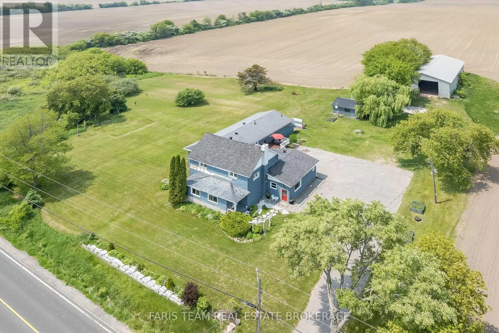 160 LAFONTAINE ROAD W