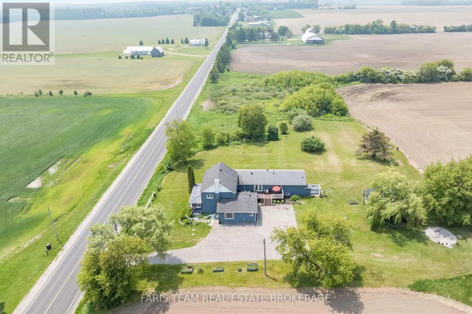 160 LAFONTAINE ROAD W