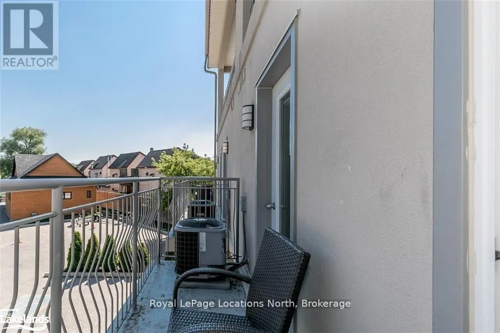 205 - 361 MOSLEY STREET, #205