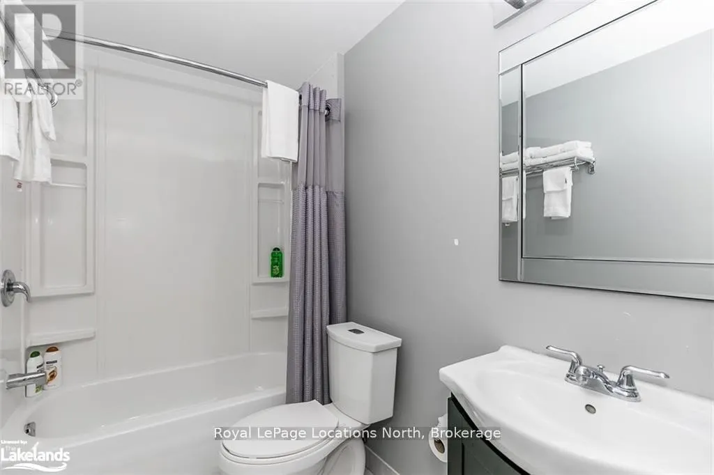 205 - 361 MOSLEY STREET, #205