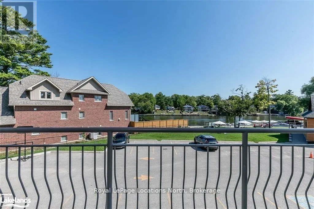 205 - 361 MOSLEY STREET, #205