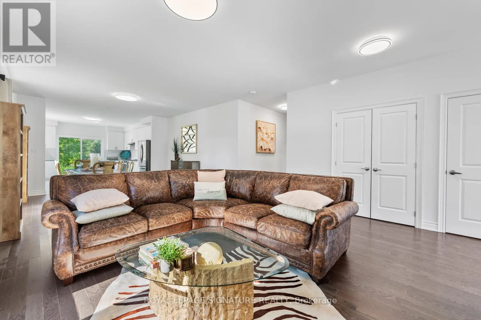 8 MISTY RIDGE ROAD