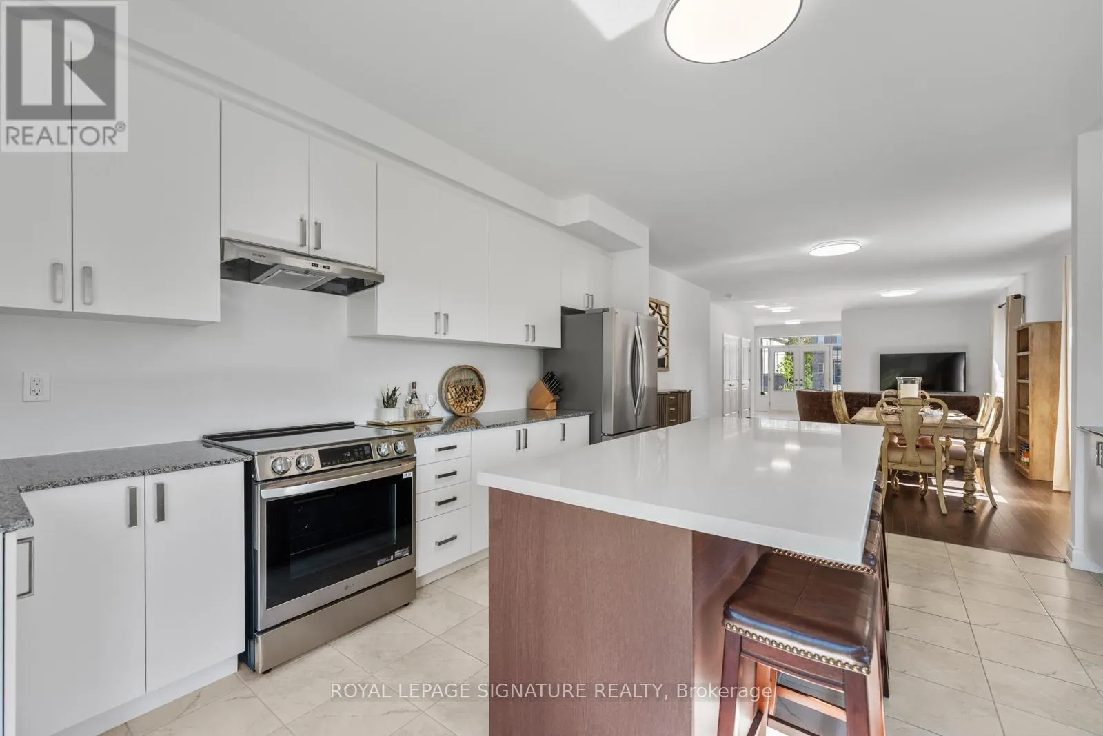8 MISTY RIDGE ROAD