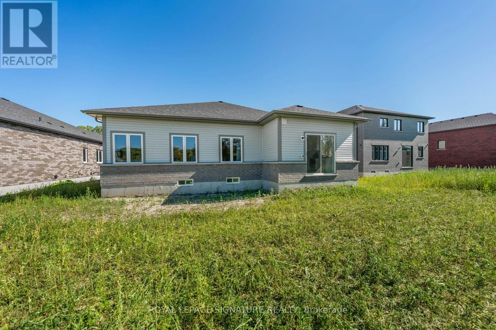 8 MISTY RIDGE ROAD