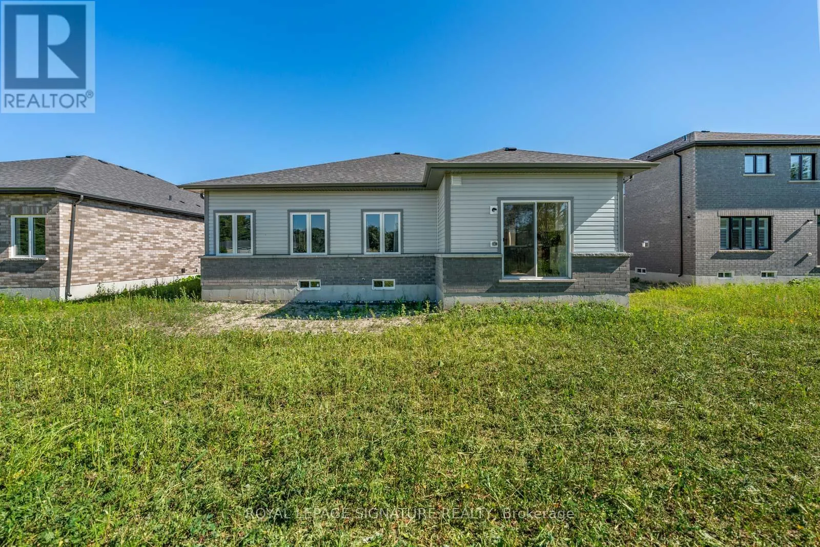 8 MISTY RIDGE ROAD