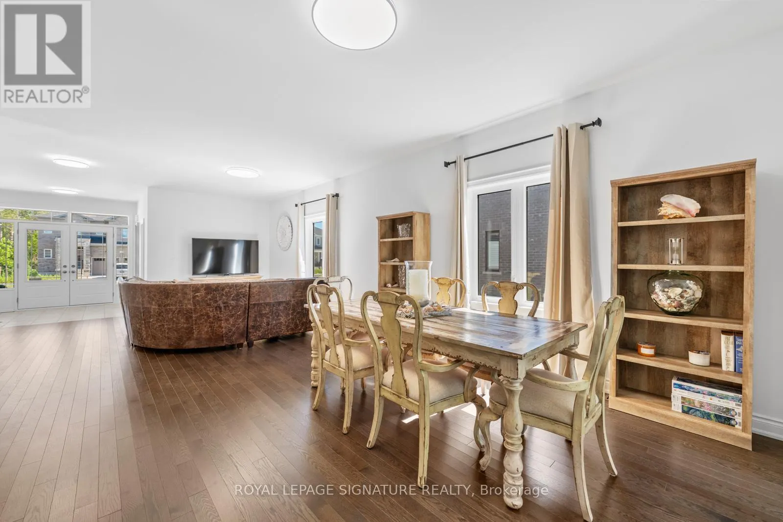 8 MISTY RIDGE ROAD
