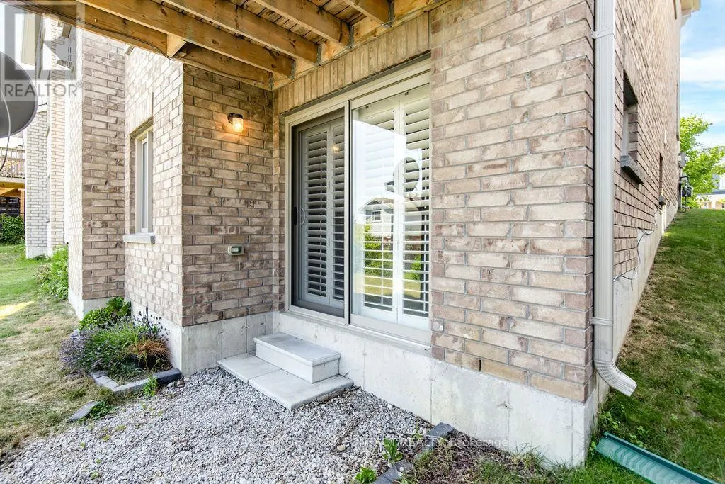 3149 EMPEROR DRIVE