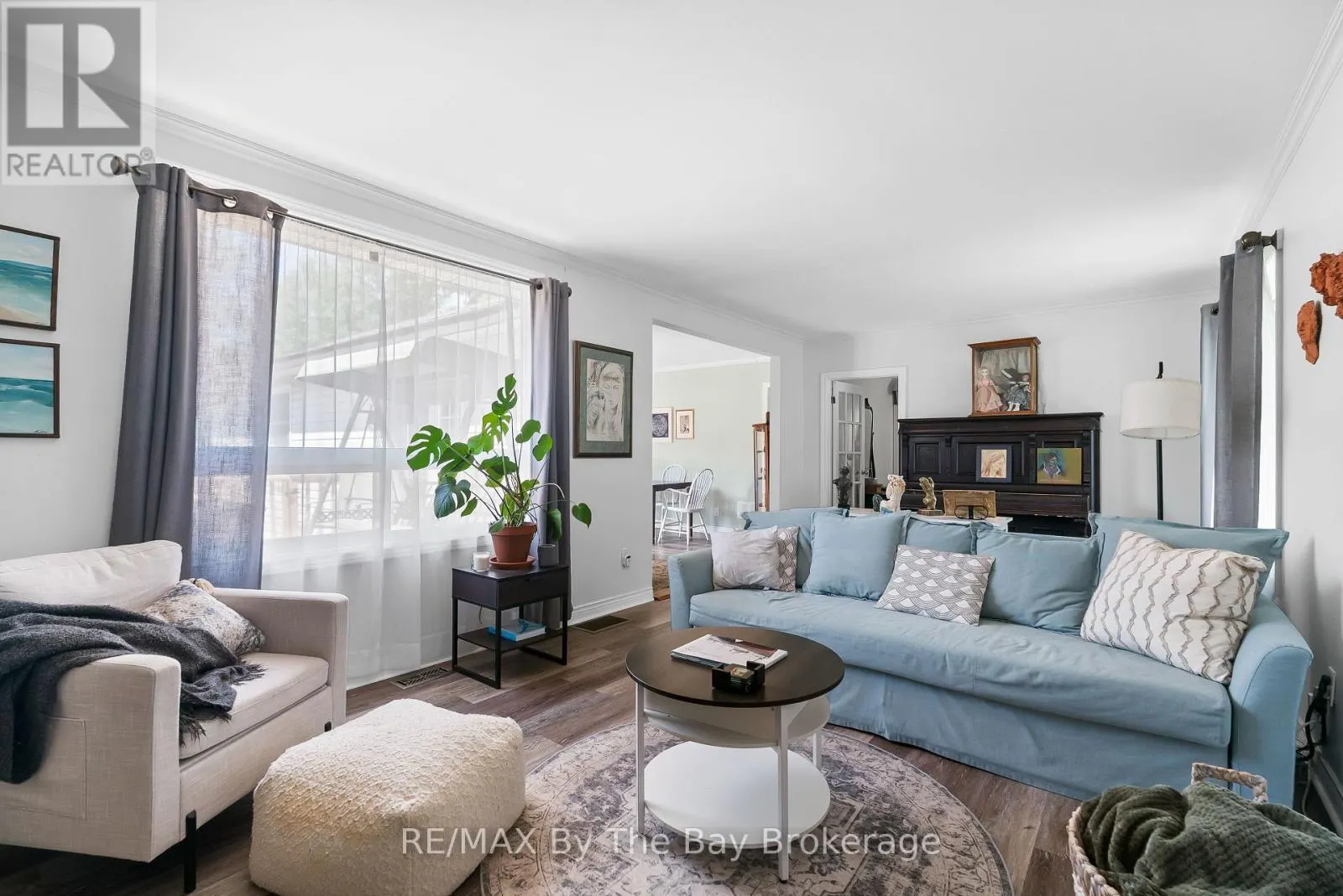 11 39TH STREET S