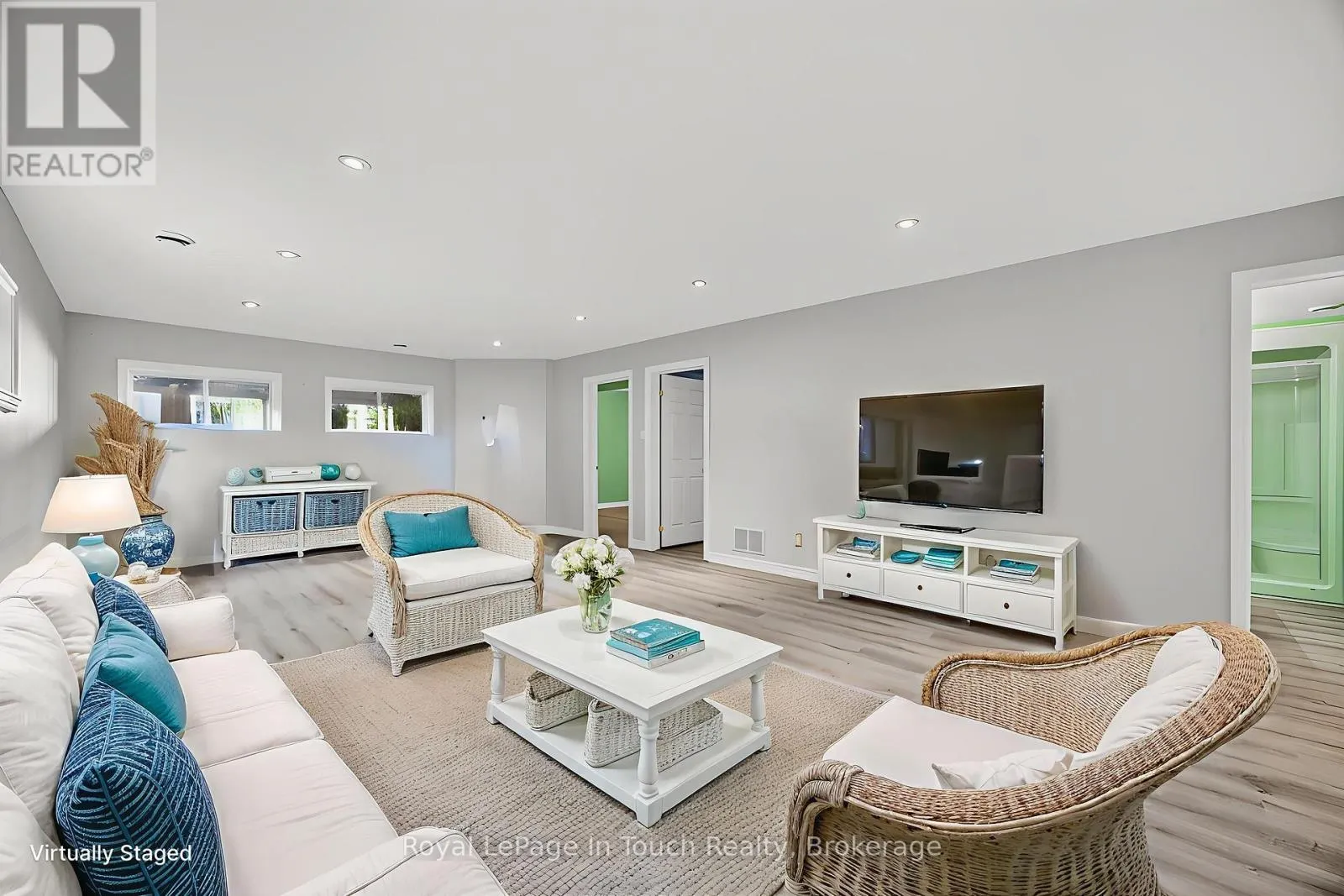 44 TINY BEACHES ROAD S