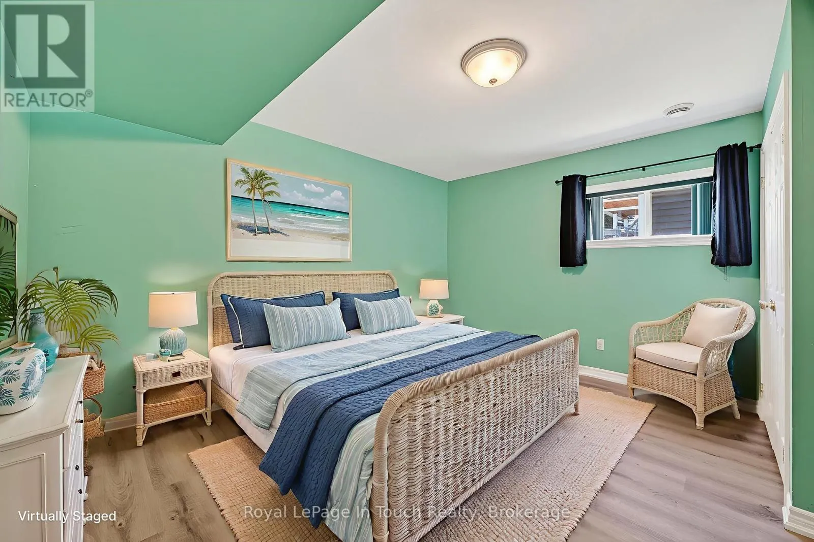 44 TINY BEACHES ROAD S