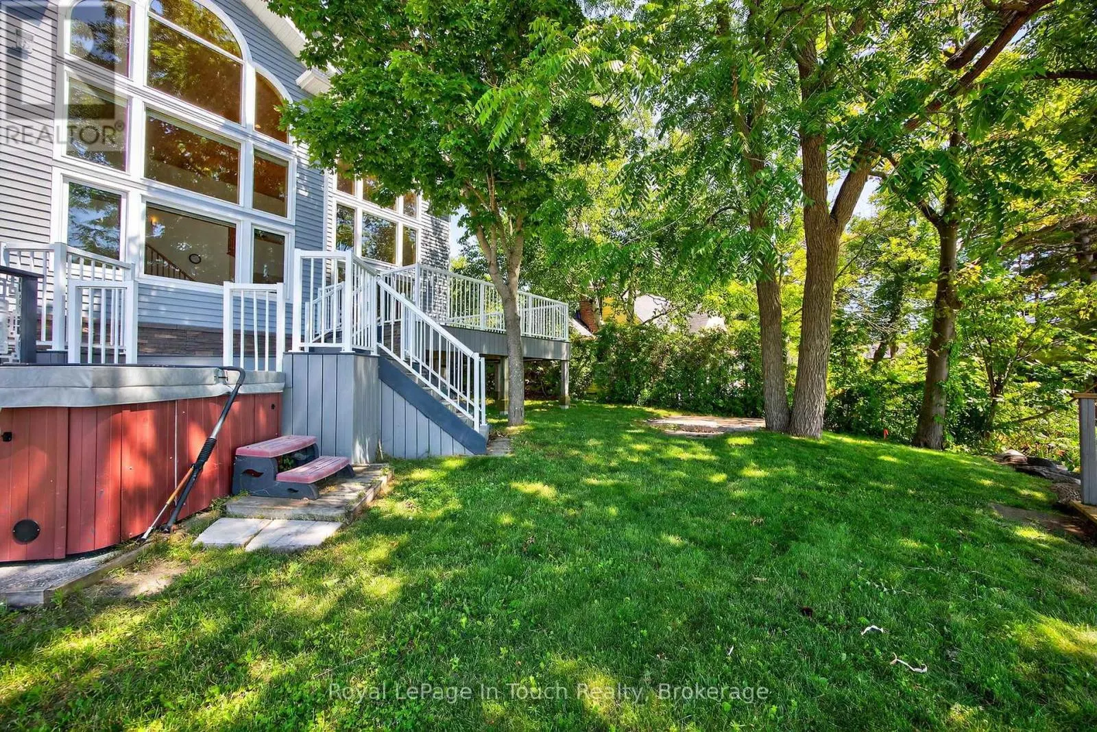 44 TINY BEACHES ROAD S