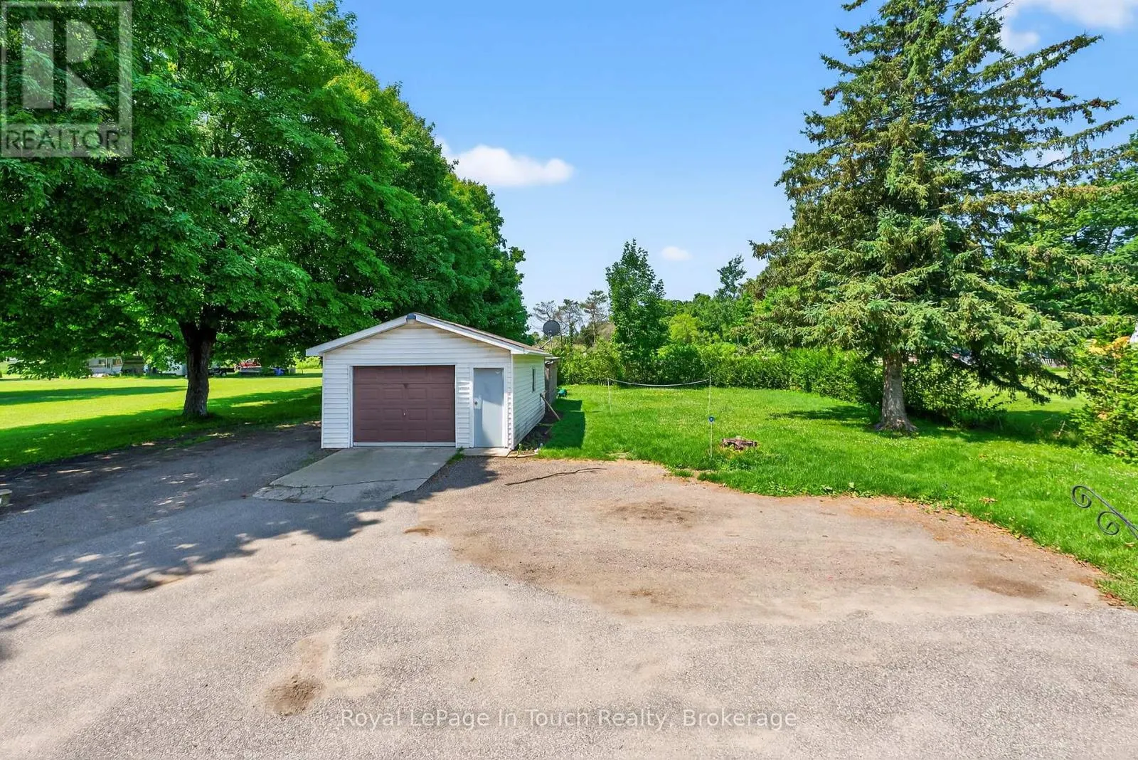 8906 COUNTY ROAD 93