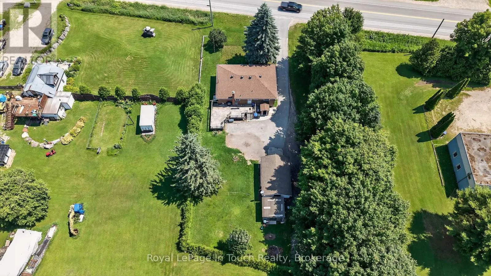 8906 COUNTY ROAD 93