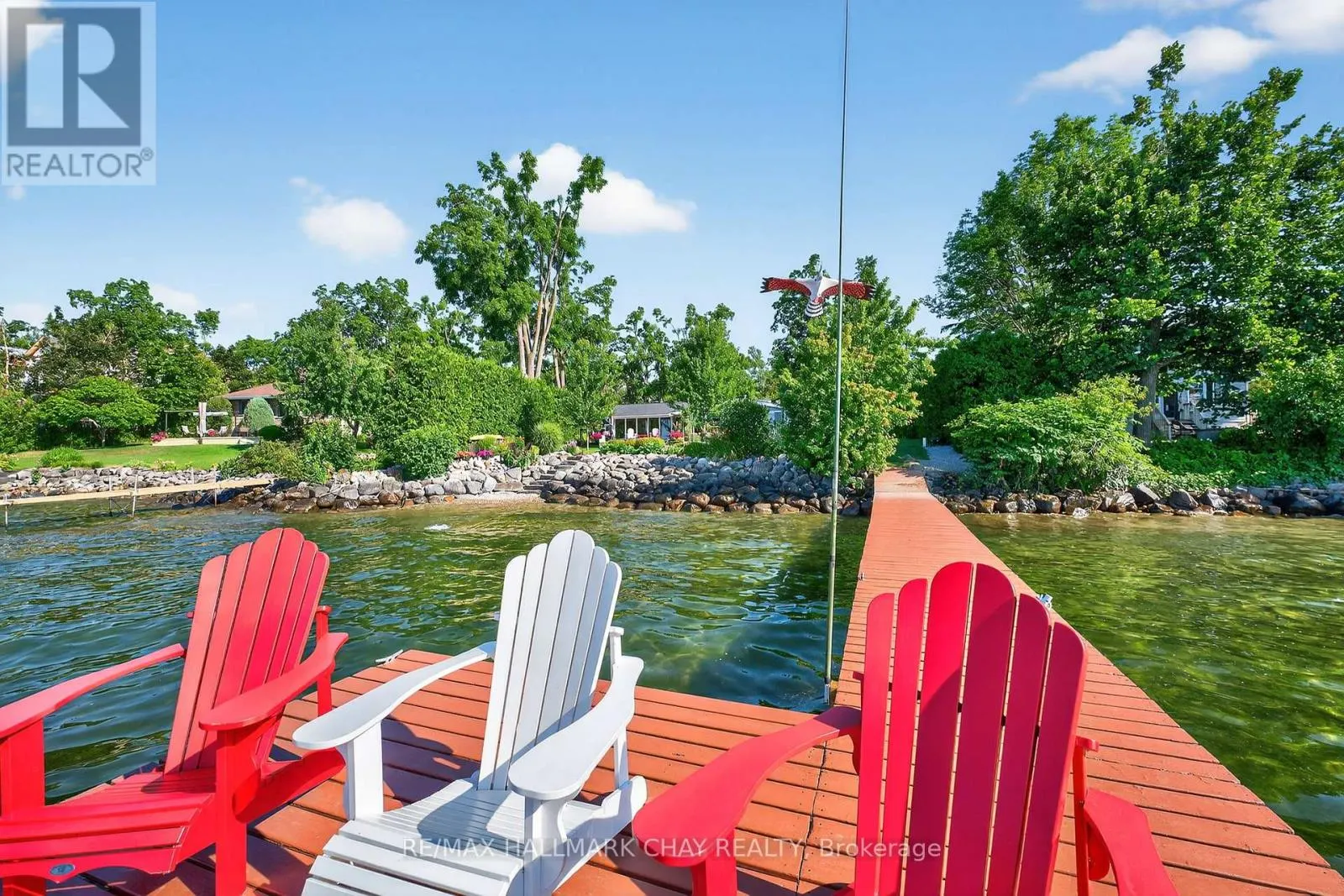 7 LAKESHORE ROAD E