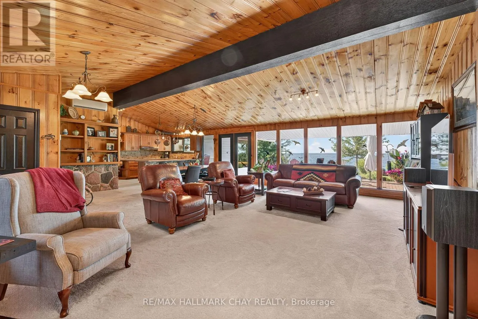 7 LAKESHORE ROAD E
