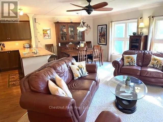 906 CEDAR POINTE COURT