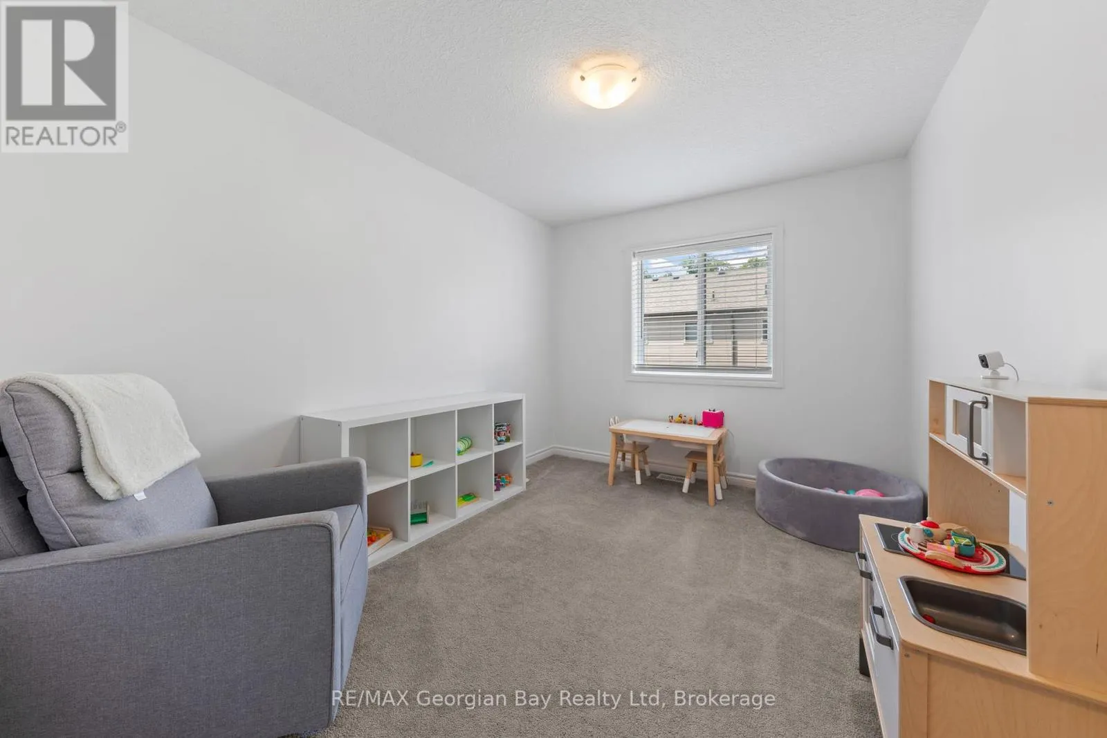 964 WRIGHT DRIVE