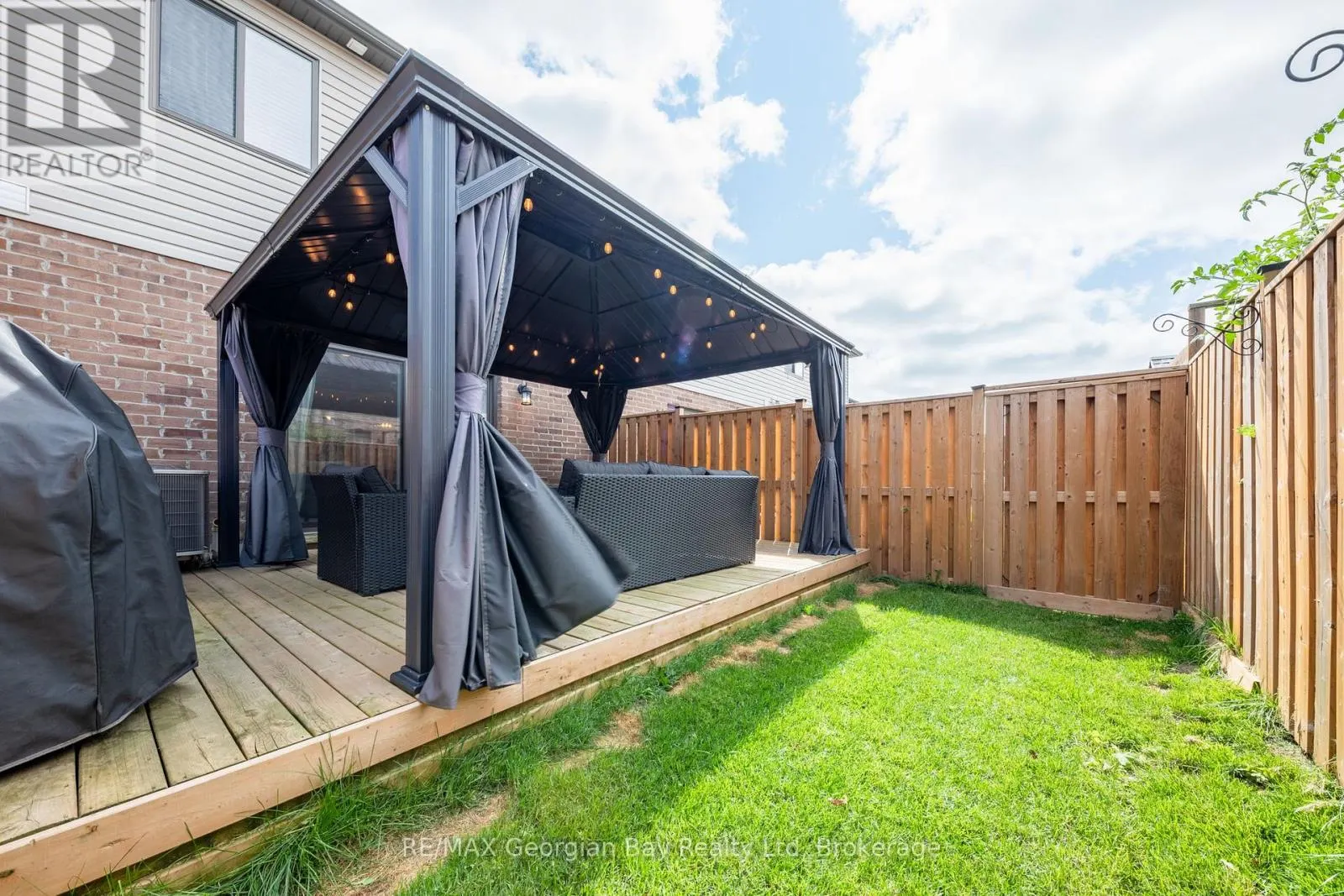 964 WRIGHT DRIVE