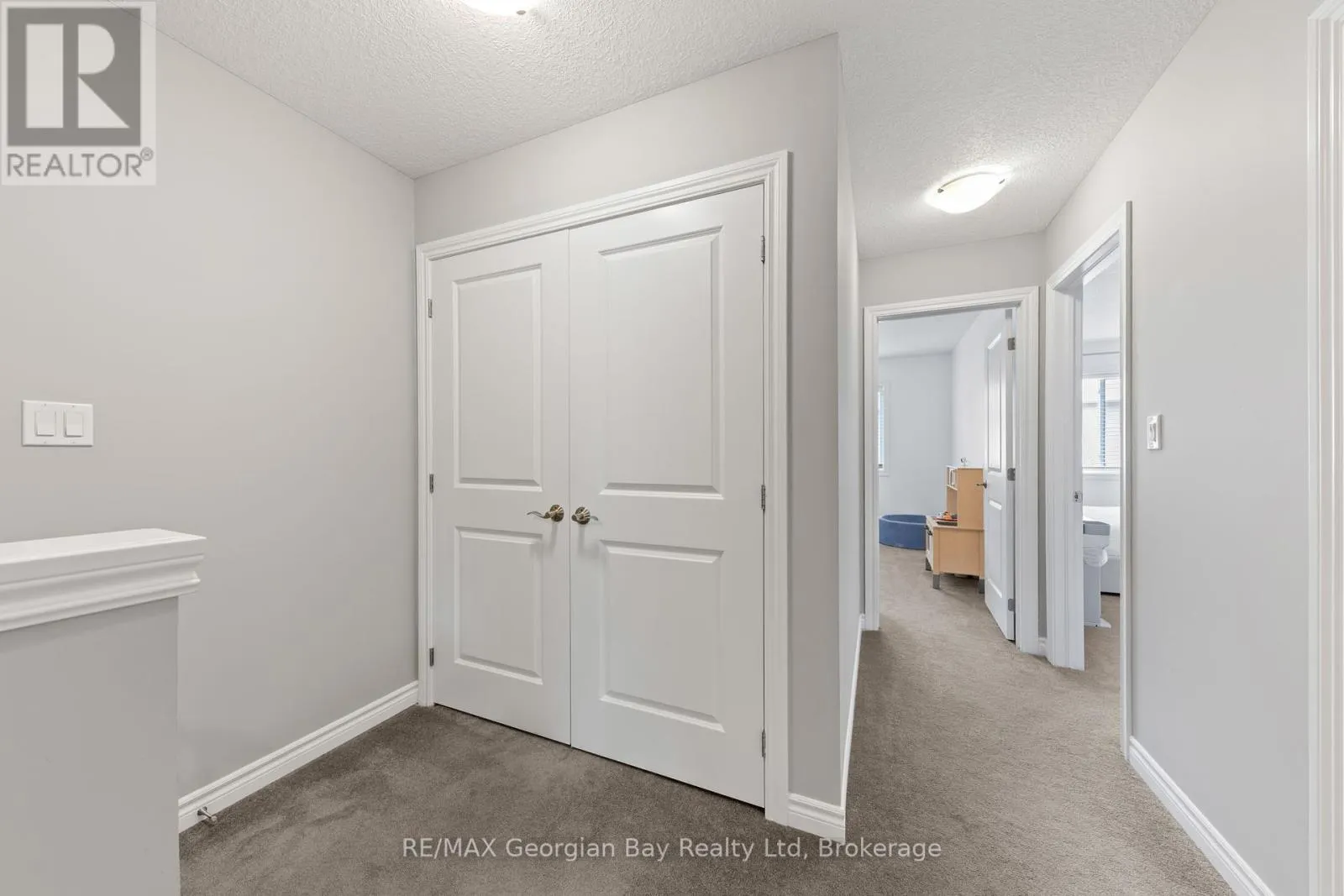 964 WRIGHT DRIVE