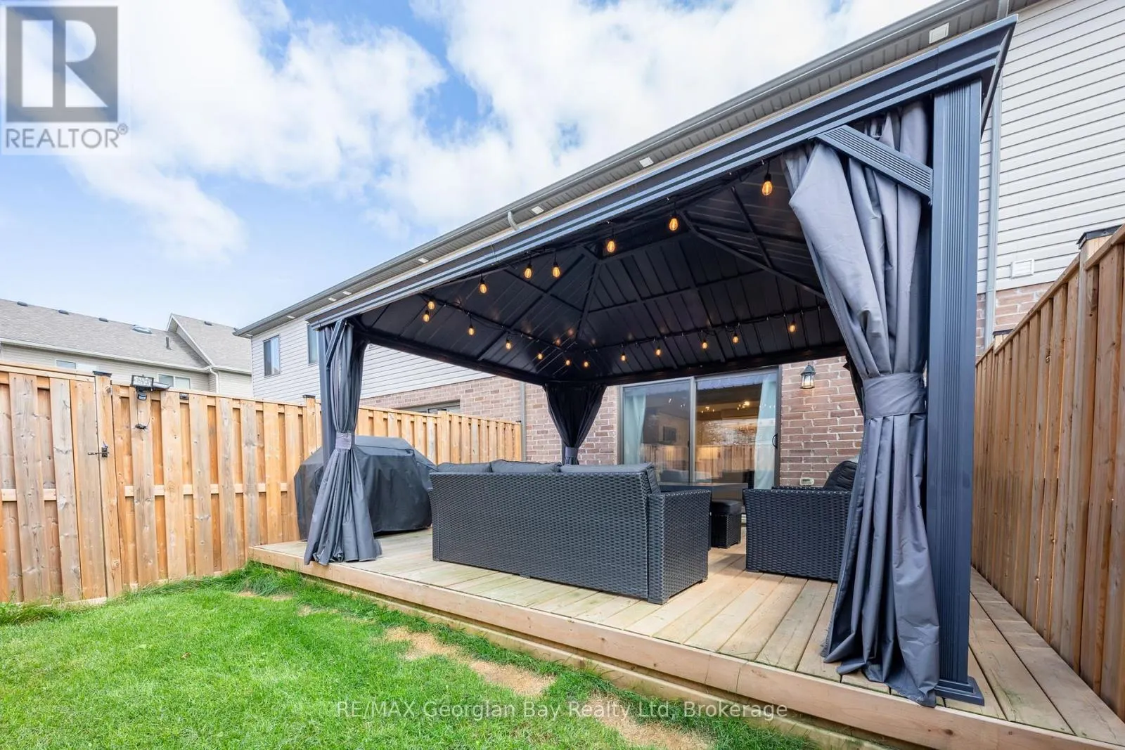964 WRIGHT DRIVE