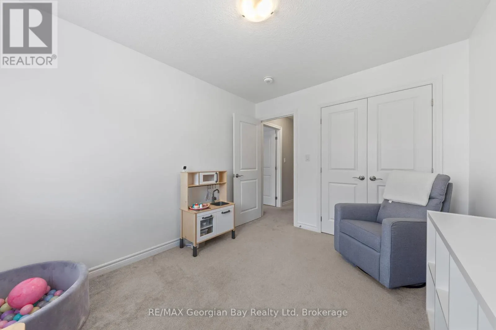 964 WRIGHT DRIVE