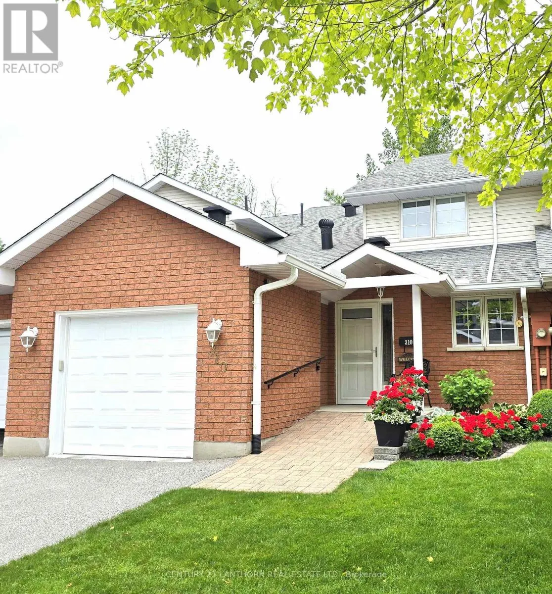 UNIT #310 - 30 MUSEUM DRIVE, #Unit #310