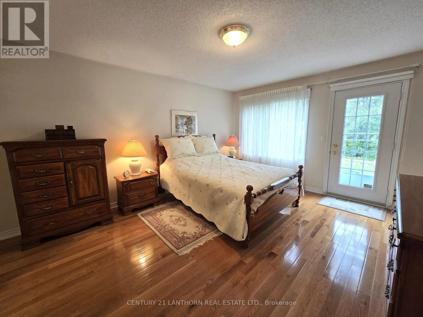 UNIT #310 - 30 MUSEUM DRIVE, #Unit #310