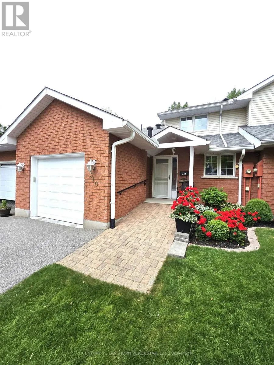 UNIT #310 - 30 MUSEUM DRIVE, #Unit #310